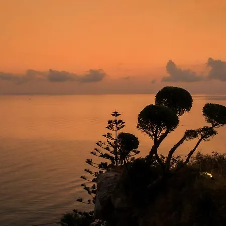 Villa Sueno Luxury Villa, In 180 Iconic Sea View